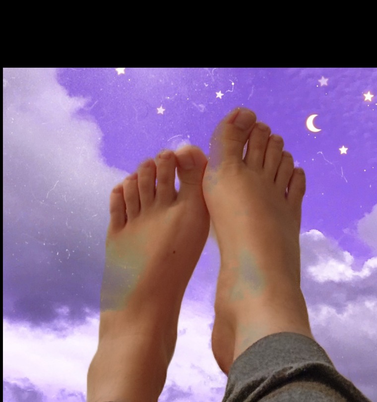 LatinaFeet cover image