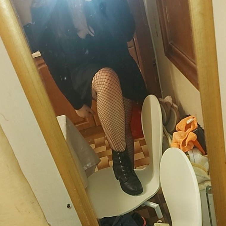 OhCurvaceousMe cover image