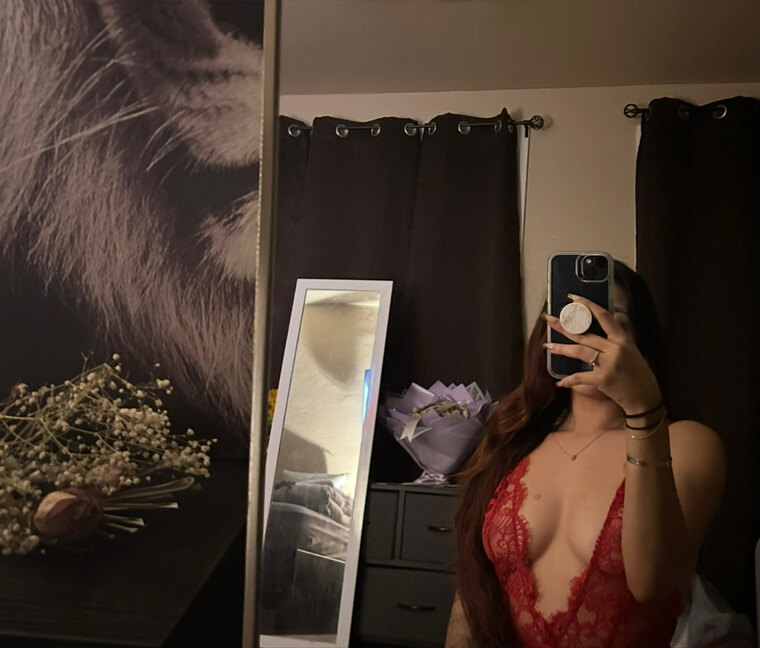 Bre🌹 cover image