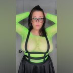 Lindsey D 🧁 avatar