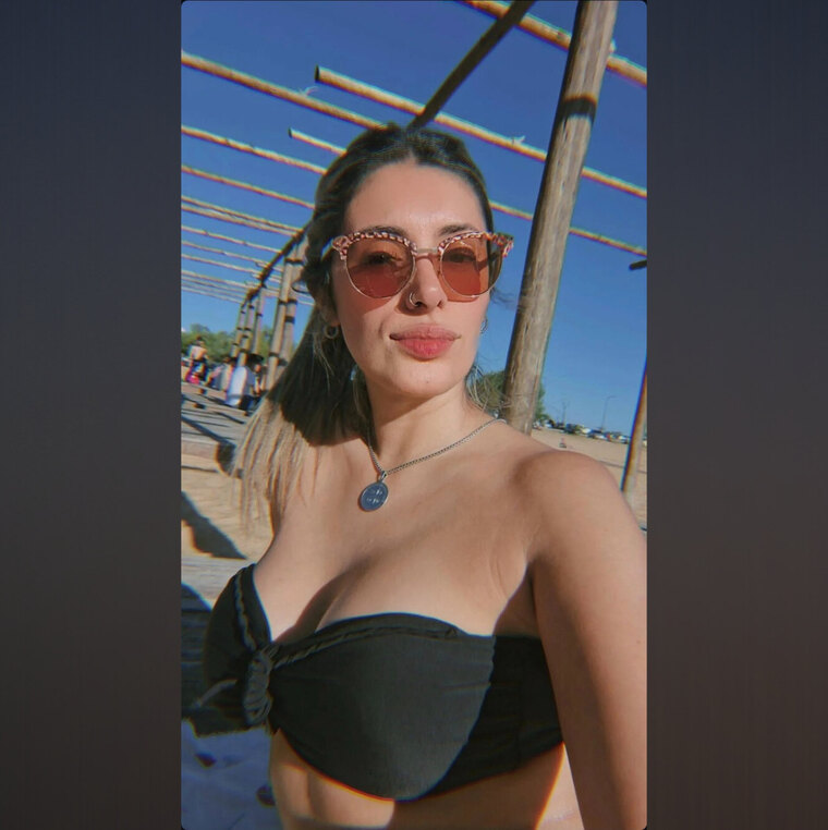Skiny Olivia cover image