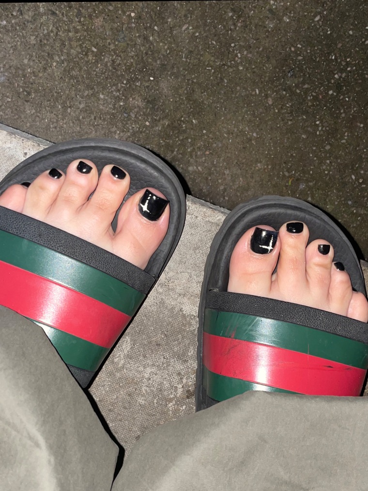 Doll Feet banner image