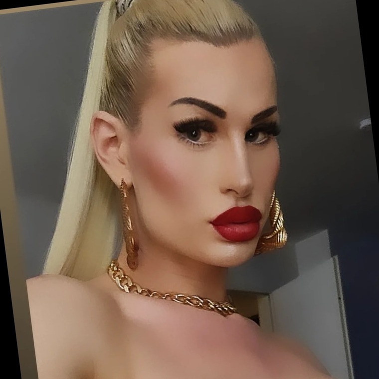Xx_Mona_Plastique_xX banner image