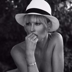 Only Simona avatar