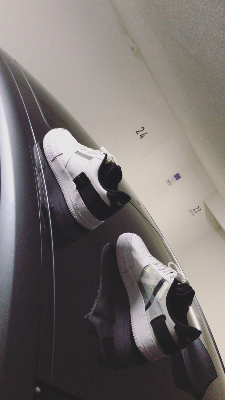 OnlySneakers cover image