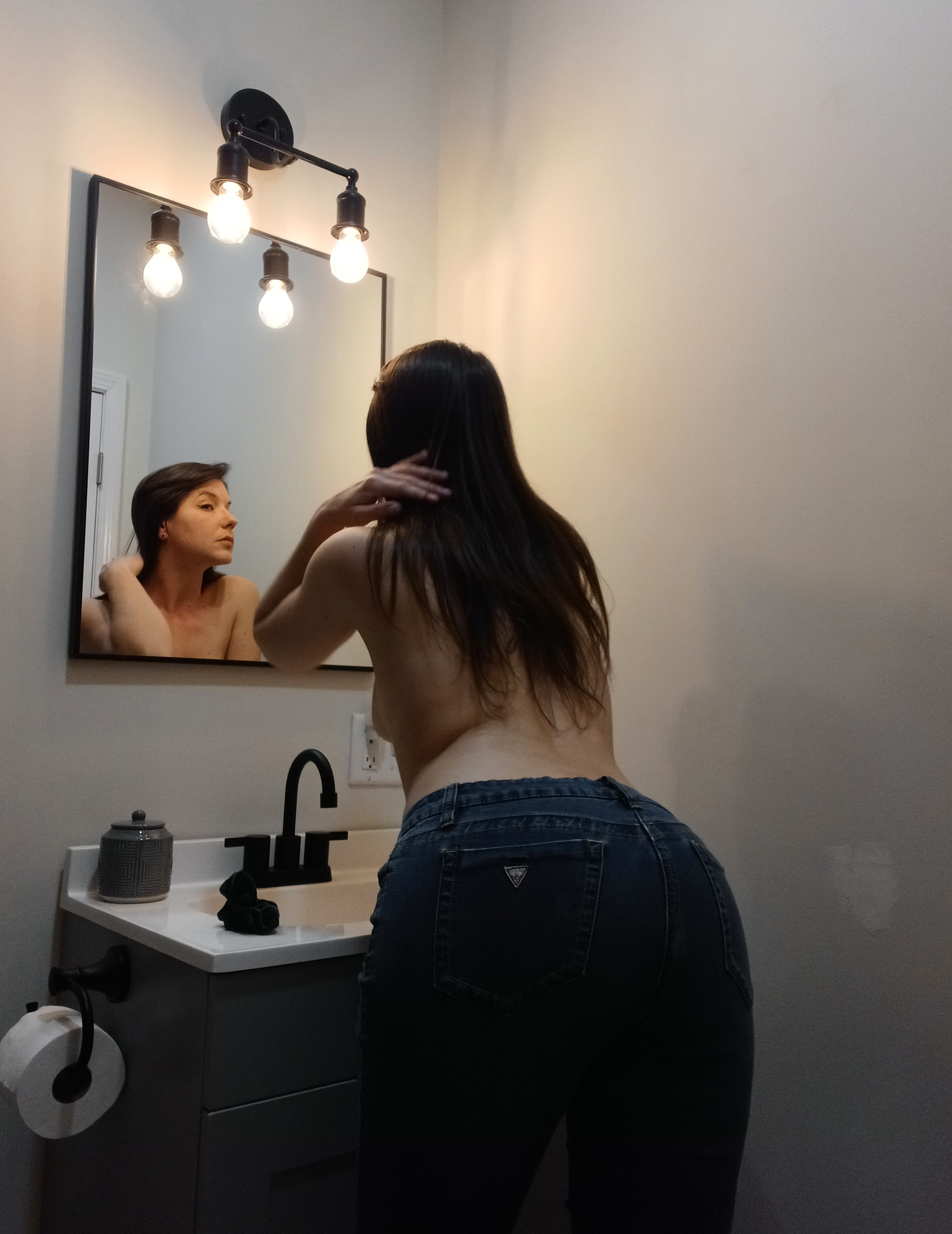 Sandra V banner image