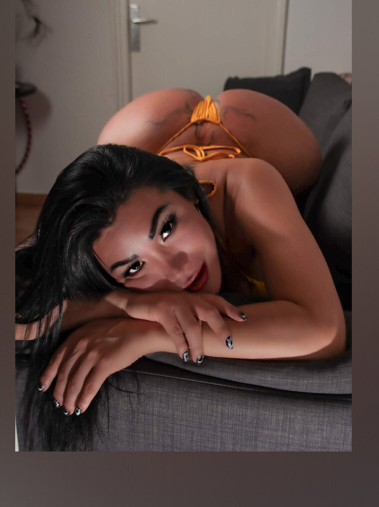 OXANA D'LUXURY banner image