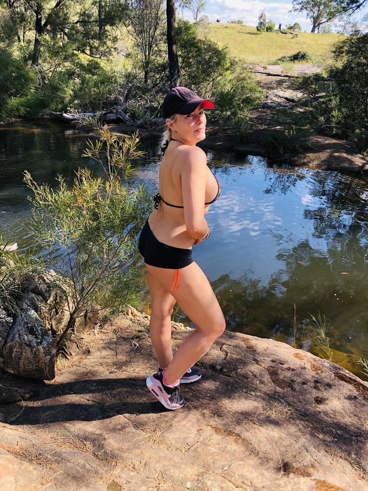 OzMissyKJ 💋 cover image