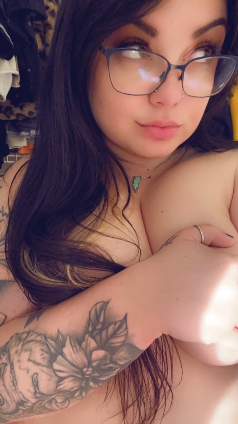 OzzyyRiann banner image