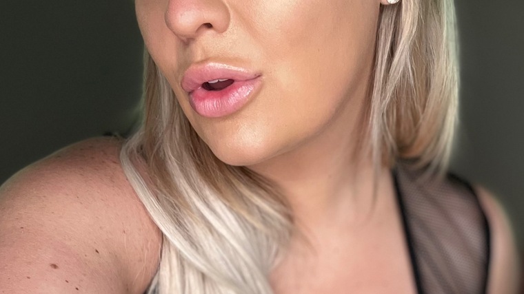 FREE π¦ VIDEO W/ SUB π banner image