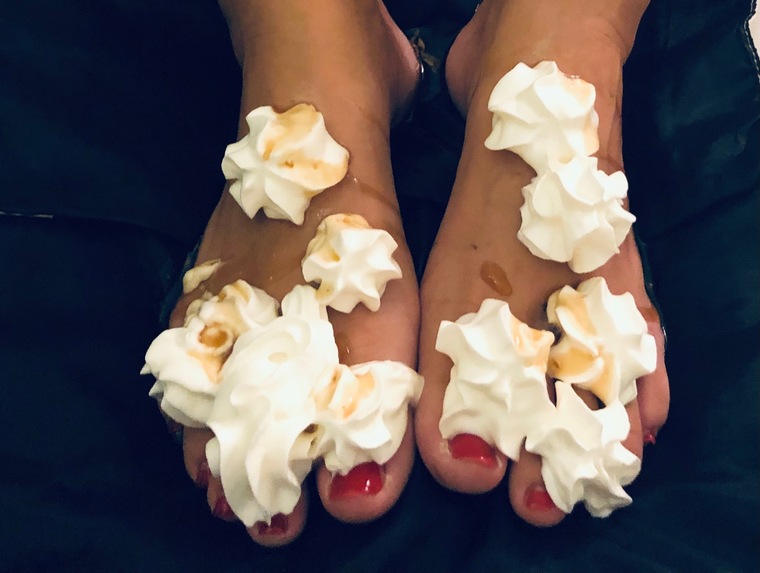 Pancake FOOT Queen cover image