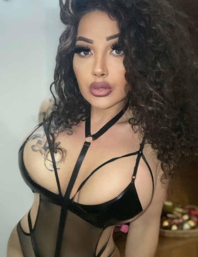 Paola trans italiana banner image