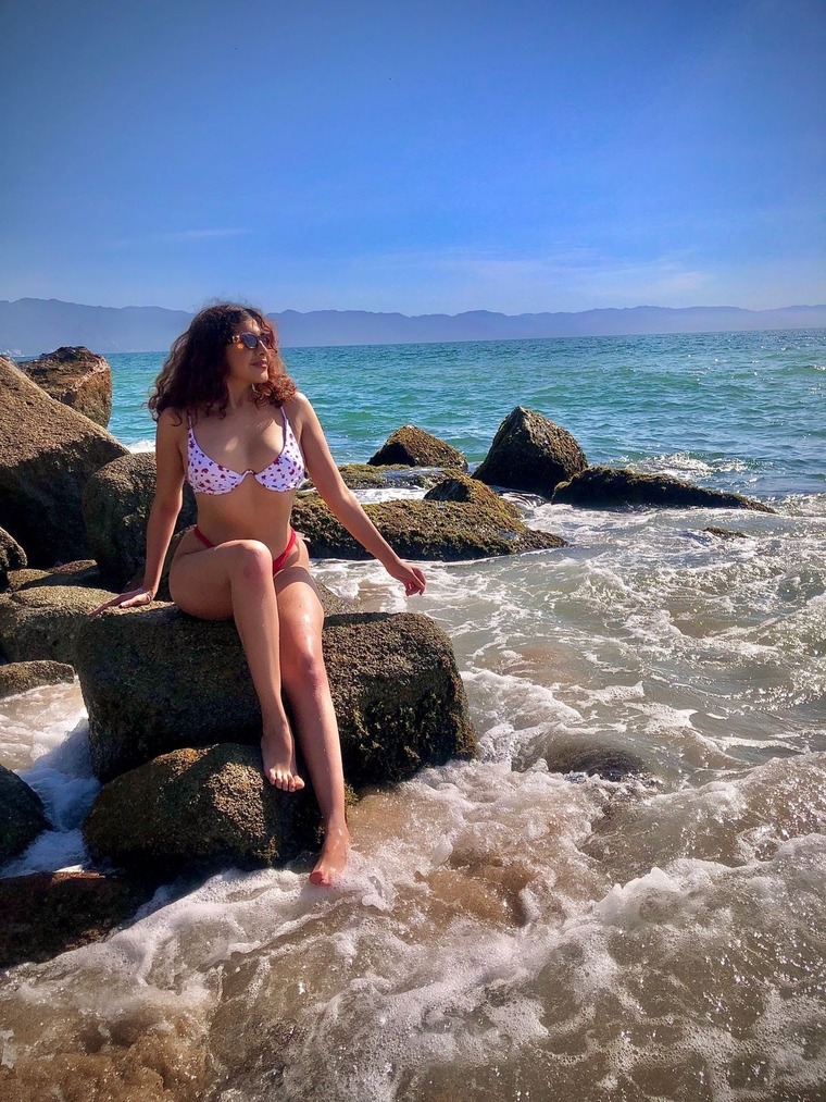 Paola Abello banner image