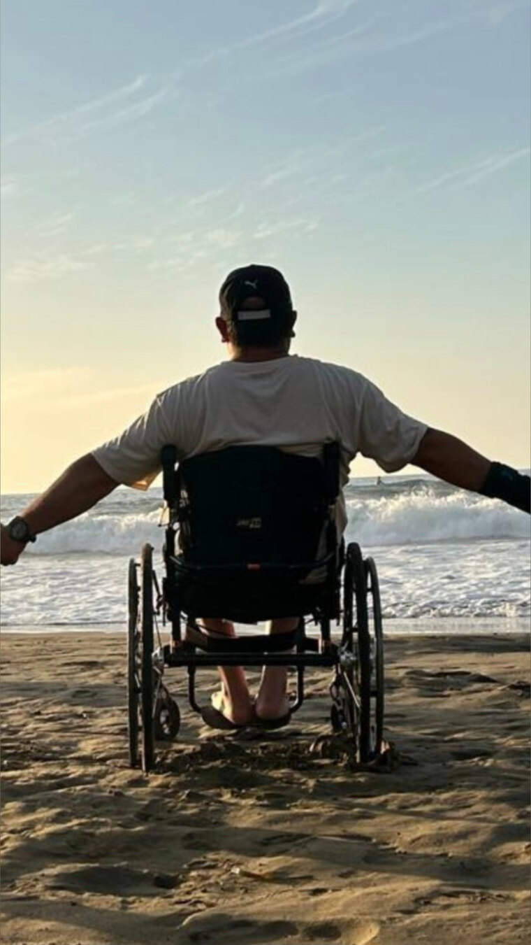 Paraplegic.Boss.couple cover image