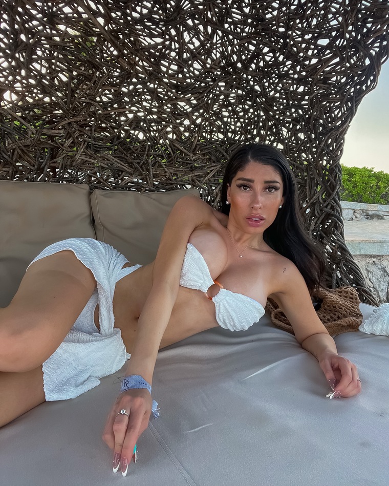 Paz Constanza cover image