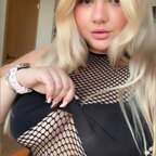 Peach // Corina avatar