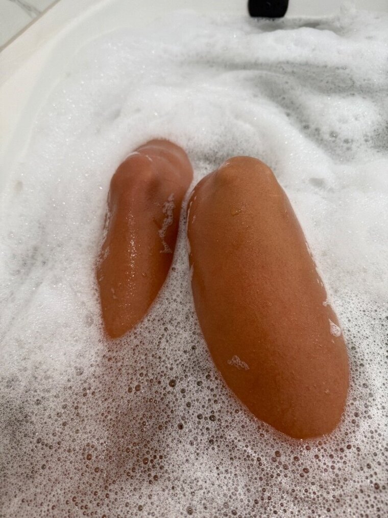PeachyToes banner image