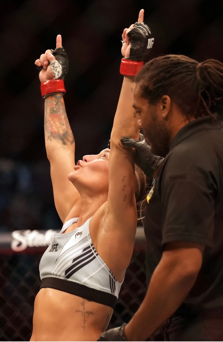 Priscila Cachoeira cover image