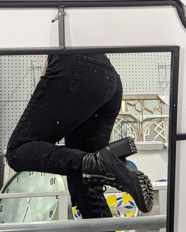 PetiteFeet banner image