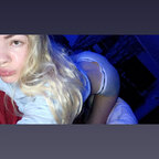Petite Blondie avatar