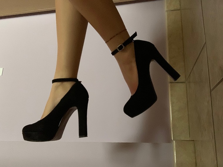sellingfeet👣 banner image