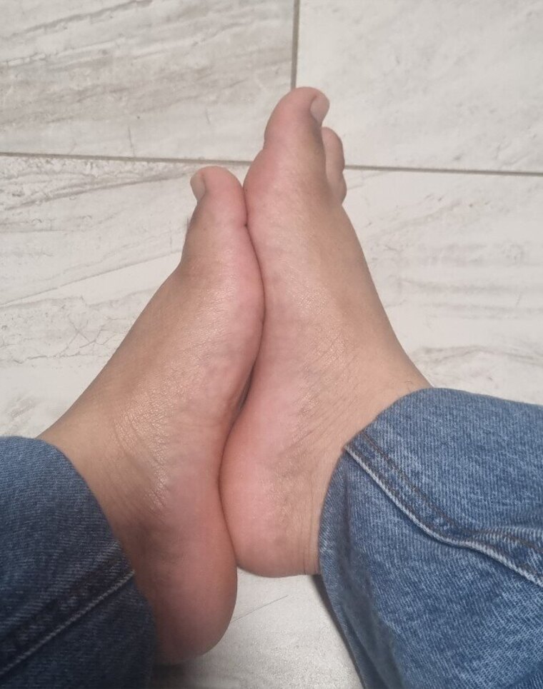 Usfeet cover image