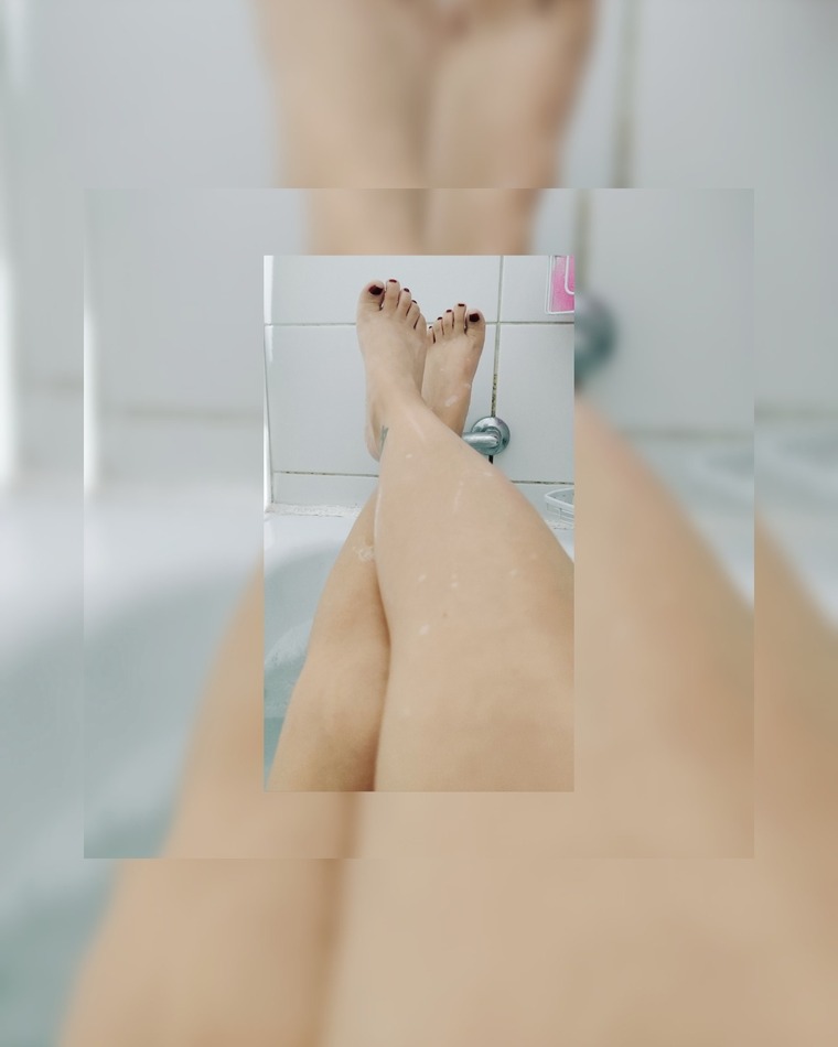 Pies.eroticos cover image