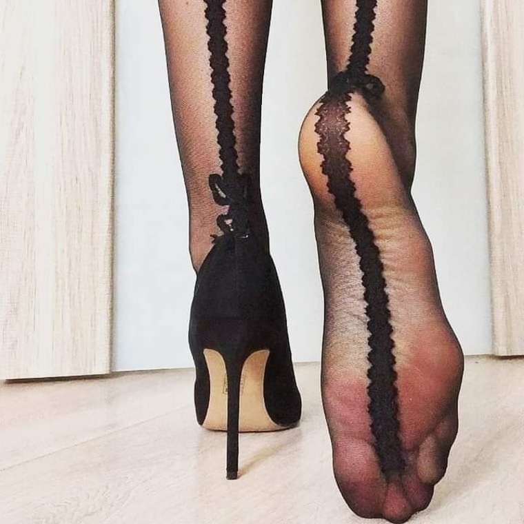 Pies de diosa 🫦 banner image