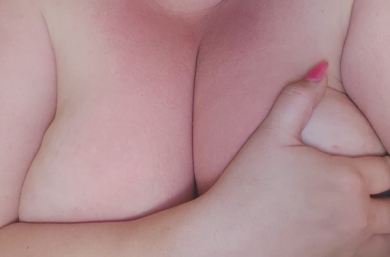 Piiink-pierced-nips cover image