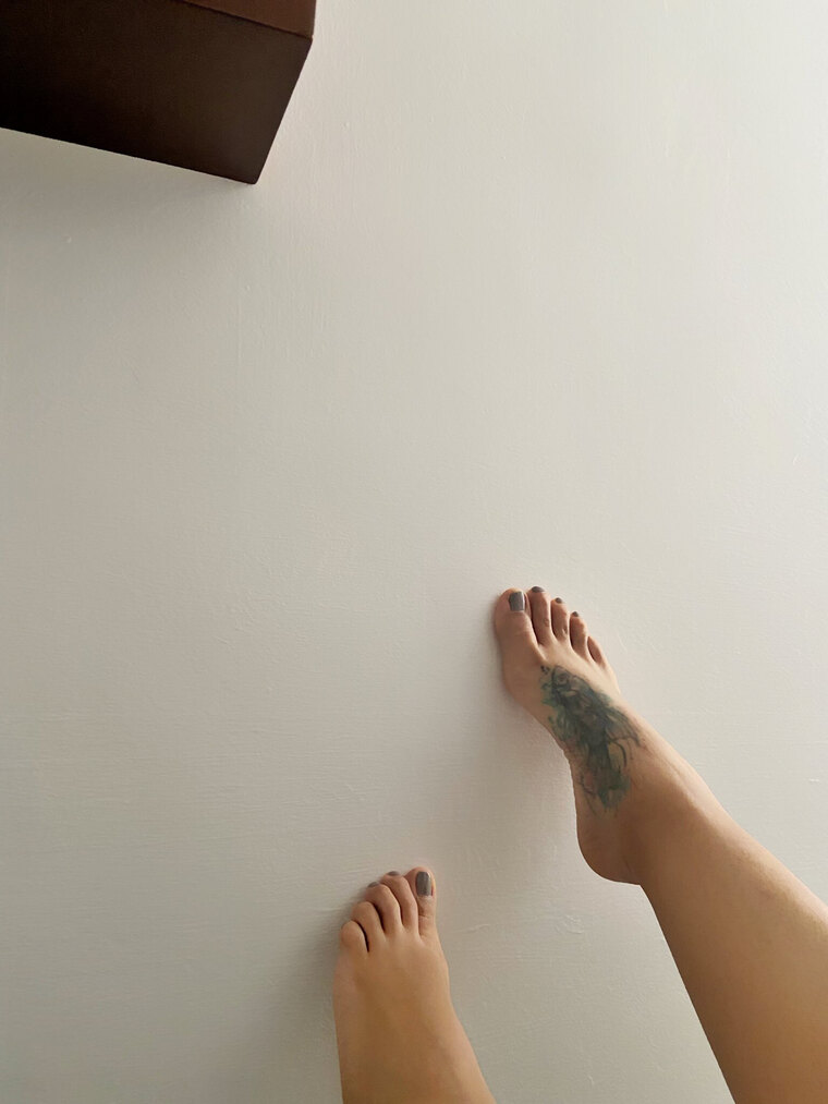 Hell's little feet cover image