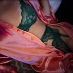 PinkVelvetxo avatar