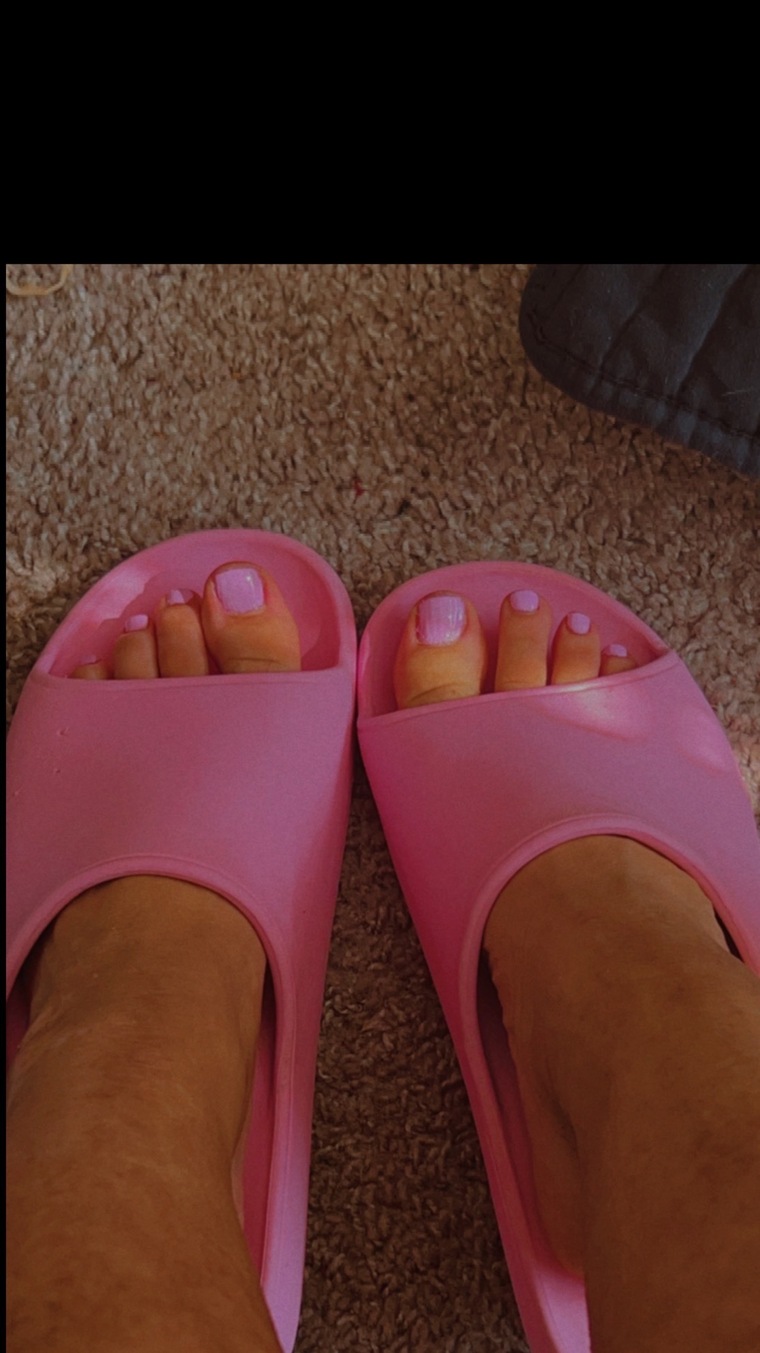 Pretty Little Feet 💗 cover image