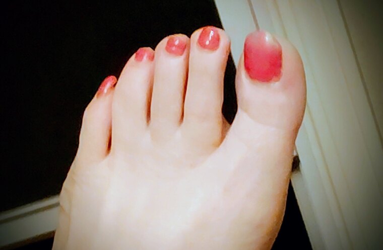 Pinky Feet Goddess cover image