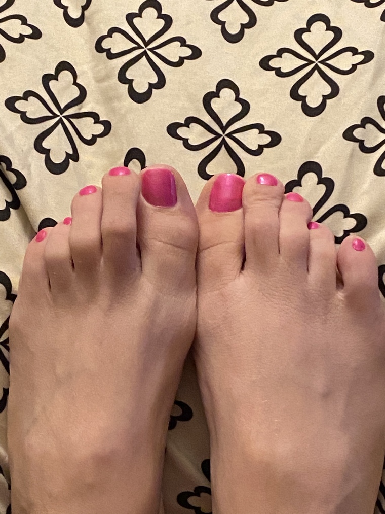 Pinky Toez cover image
