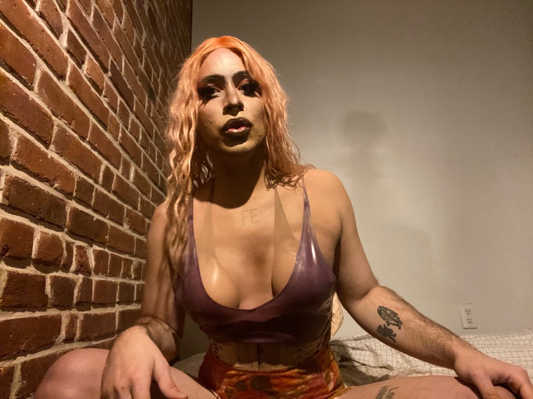 Dom_Mom cover image