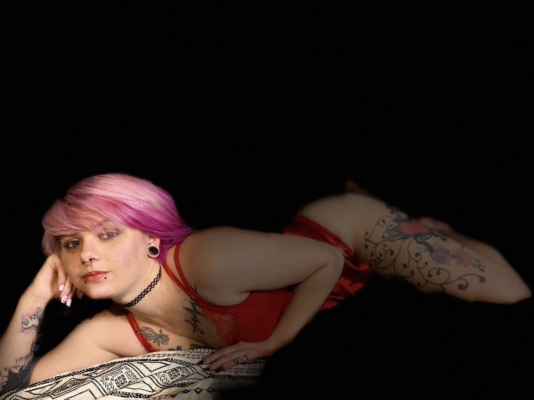 Pretty&amp;Petite cover image