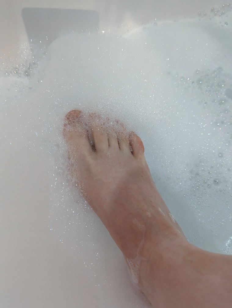 Pretty feet cover image