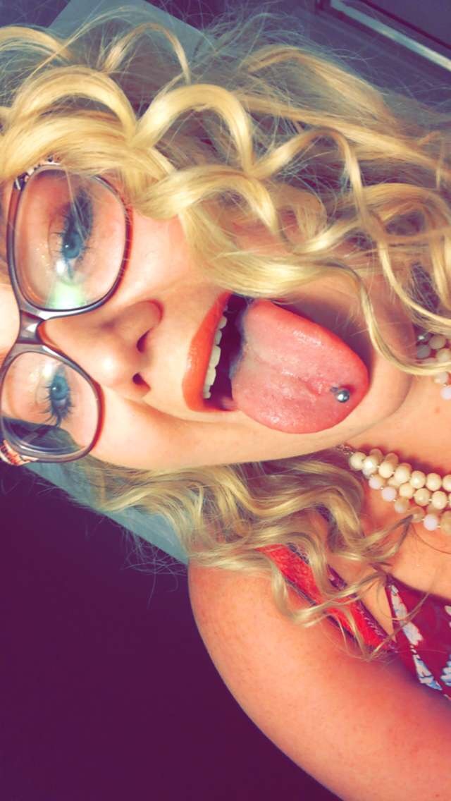 prettyblondebbw cover image
