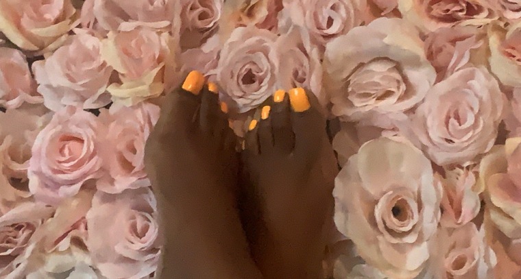 Chocolate feet banner image