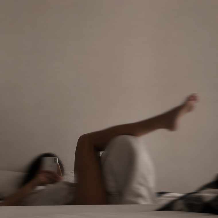 Pretty girl, crooked toes π banner image