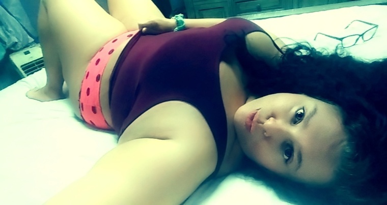 Pretty Eyes ๐ Thick Thighs cover image
