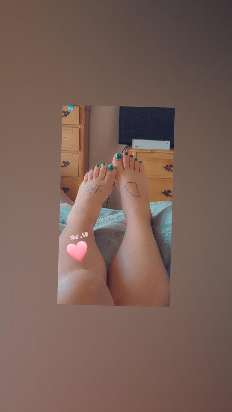 Prettyfeet_prettygirl banner image