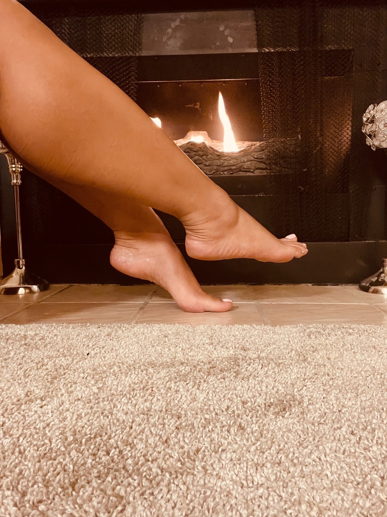 PrettyFeetPrivilege24 banner image