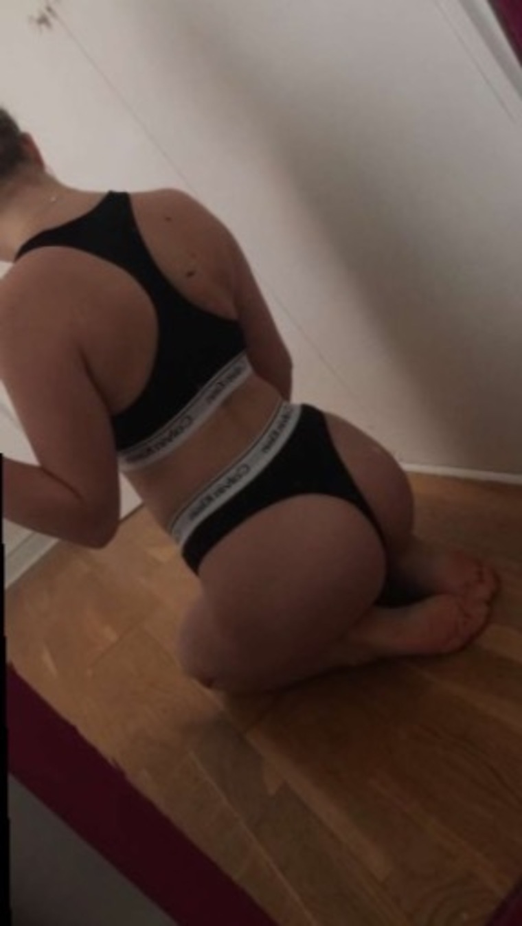 Pretty Feet K banner image
