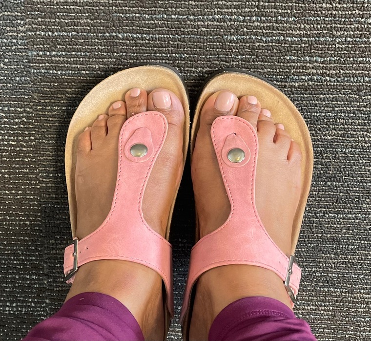 Pretty Feet Shy banner image