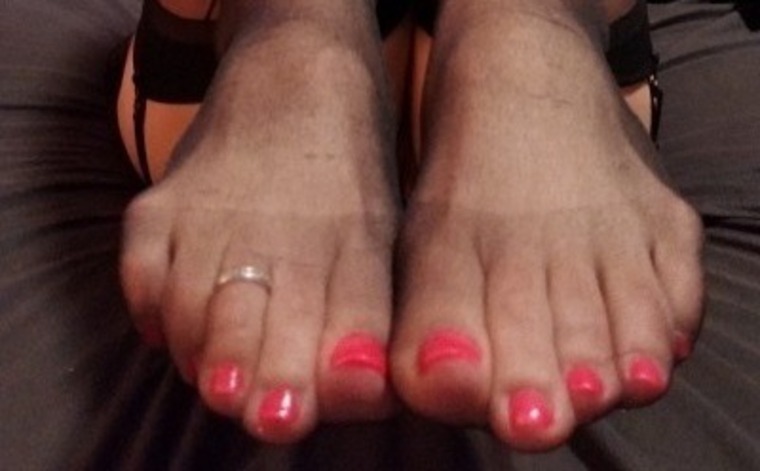 PrettyNylonFeet cover image