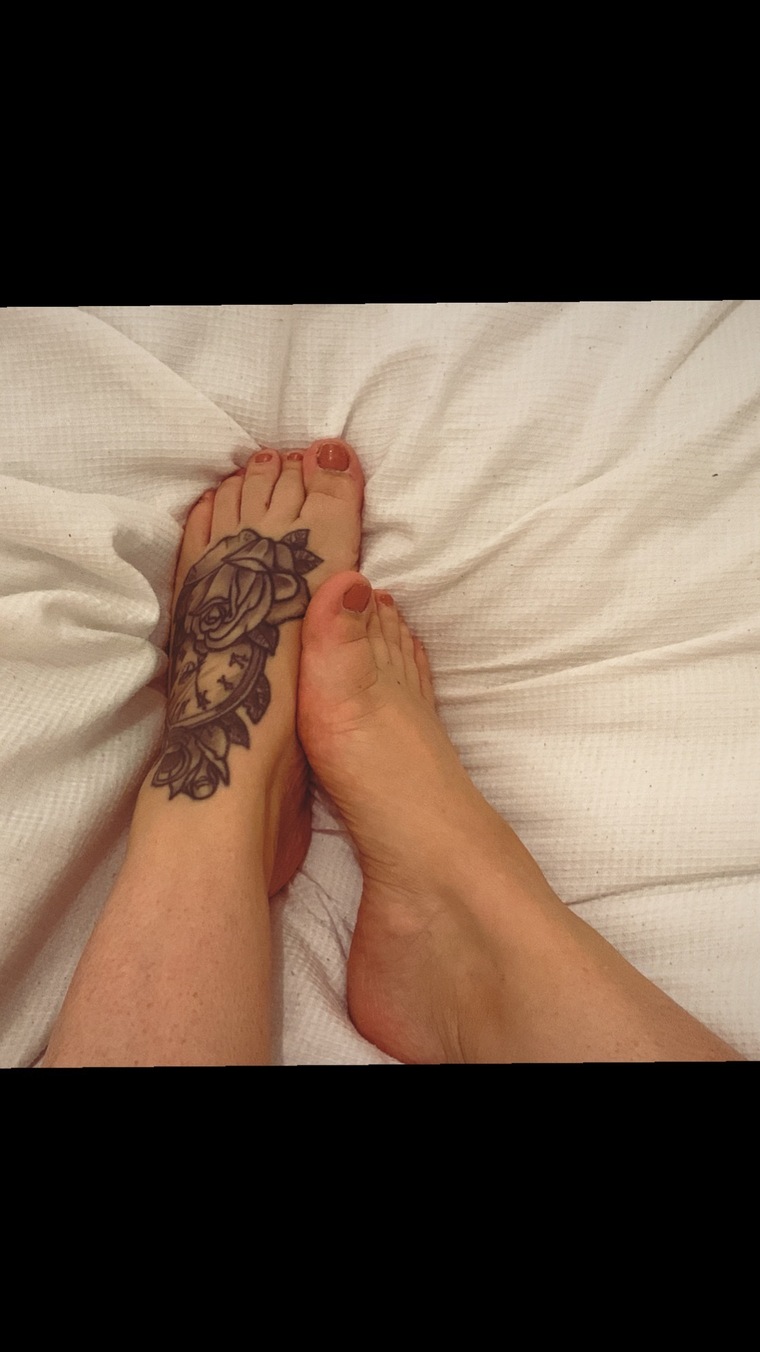 PrettyToes banner image