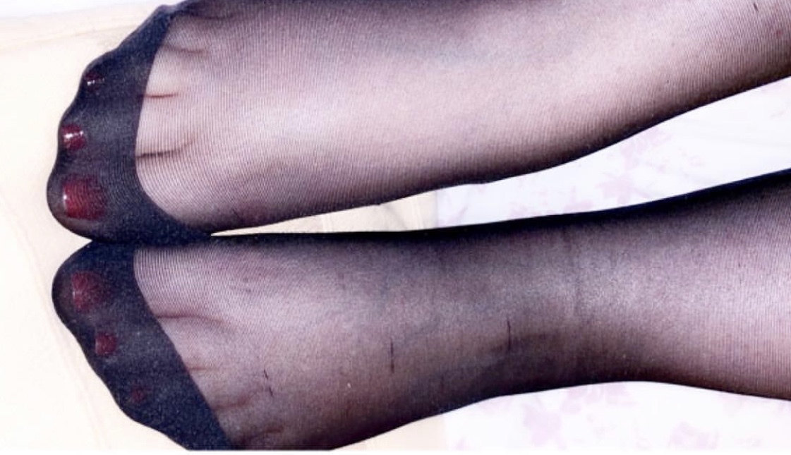 Prettytoesandhose banner image