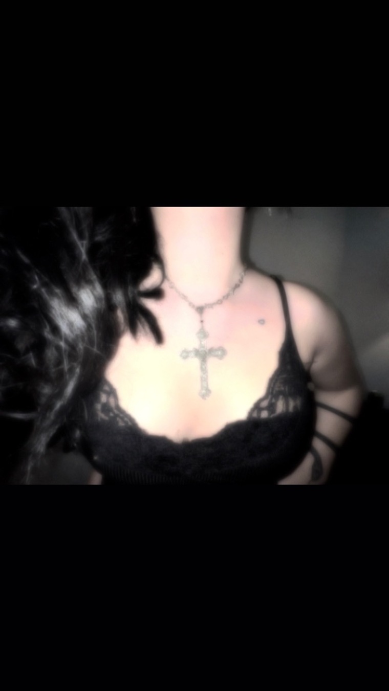 livingdeadgirl cover image