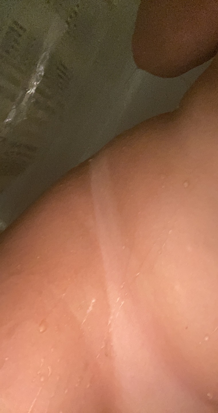 your favourite big booty girl cover image